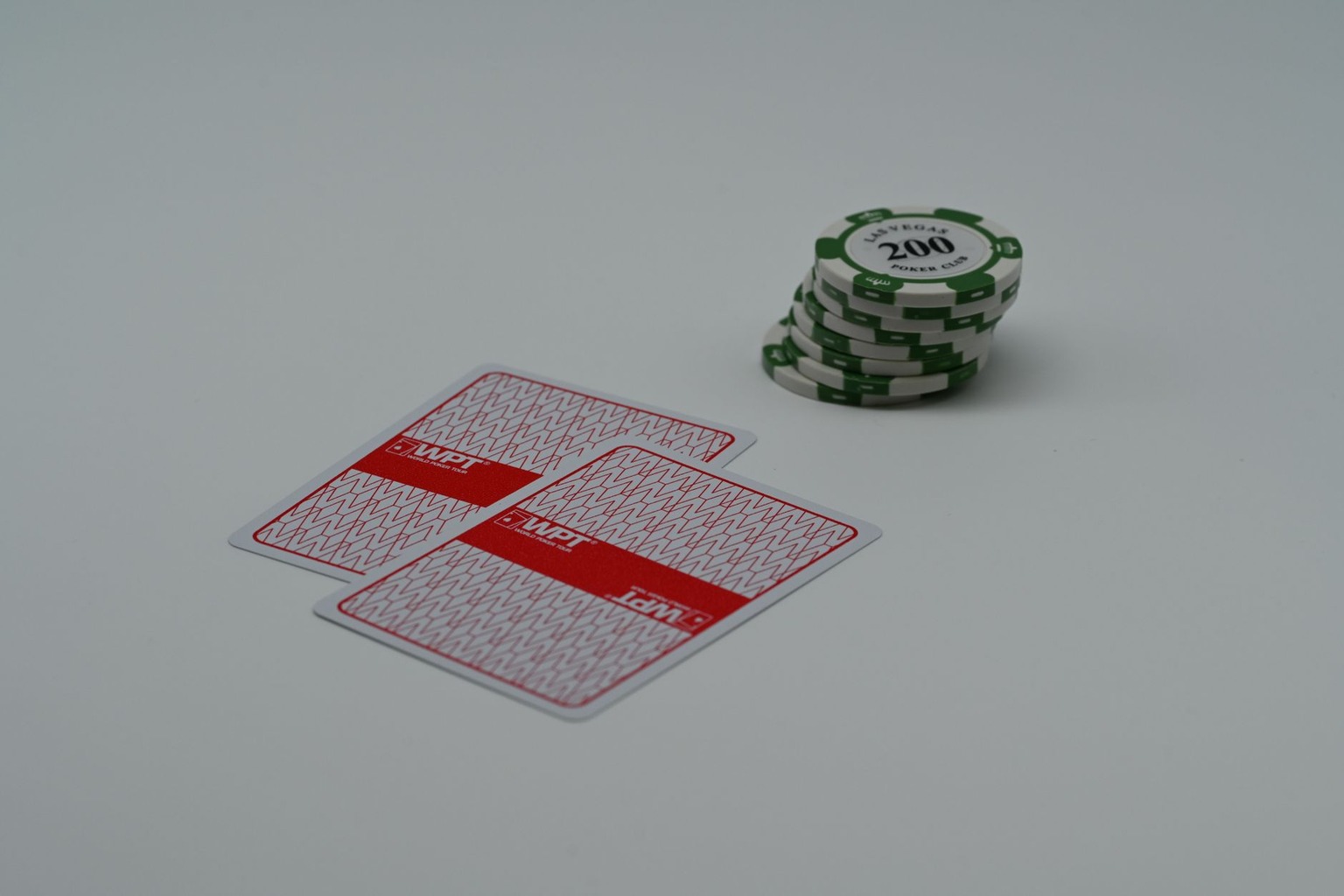 Diferencias entre videojuegos y juegos de casino con dinero real